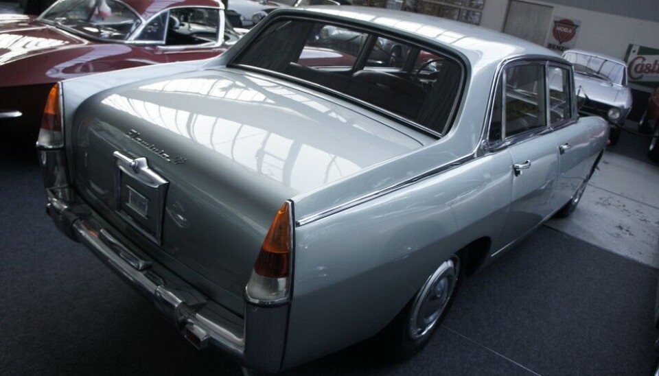 Galleri ToffenEn firedørs Lancia Flaminia er ganske stilig den også. Foto: Jon Winding-Sørensen Galleri ToffenEn firedørs Lancia Flaminia er ganske stilig den også. Foto: Jon Winding-Sørensen
