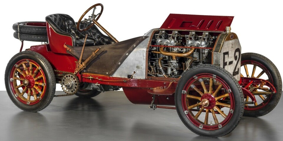 Fiats 120 år gamle festforestilling