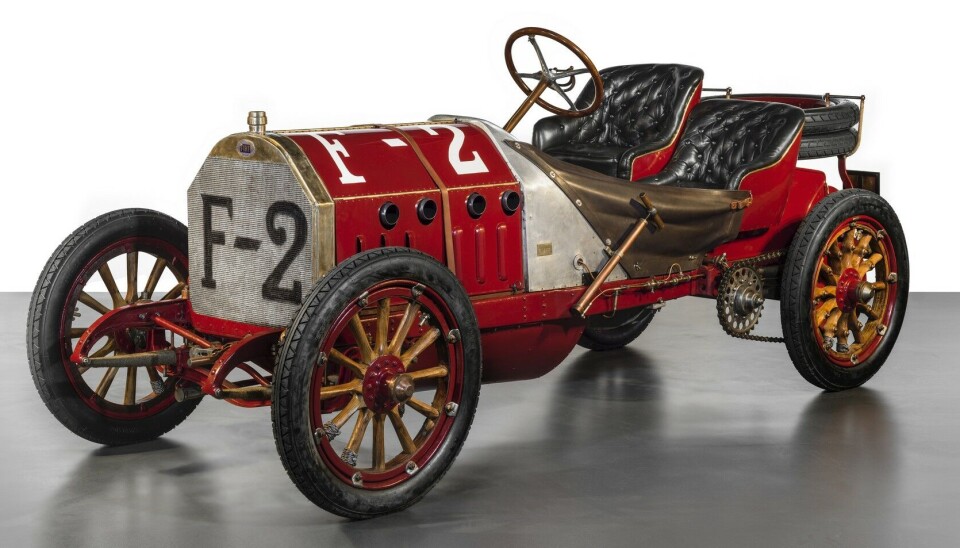 Dette er en bil med motor på 16,2 liter, med 130 hester, som er bygget med bare ett formål: racing.