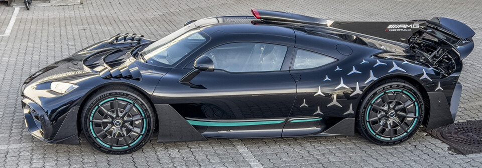Hypersportsbilen AMG One på plass