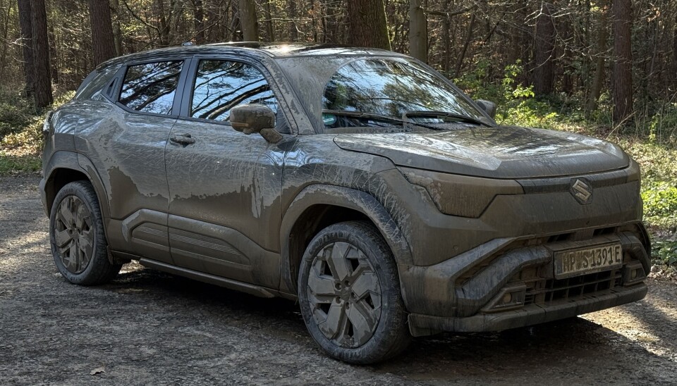 Suzuki e Vitara har elektriske firehjulstrekk-system, “ALLGRIP-e,” fra to uavhengige eAxler. Et 'Trail-modus' fordeler automatisk dreiemomentet mellom hjul