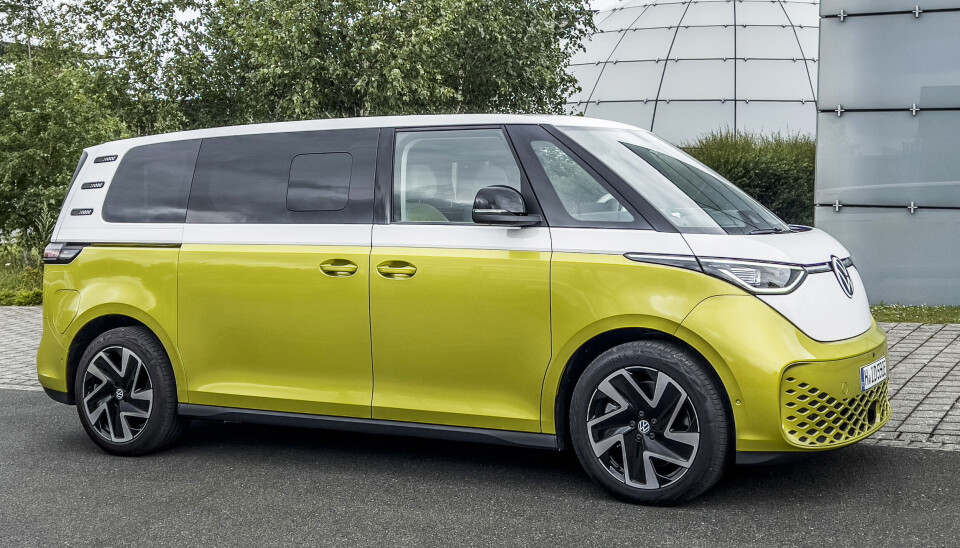 Om personbil- og varebilklassen summeres var ID.Buzz bare 27 biler bak vinner Tesla Model Y.