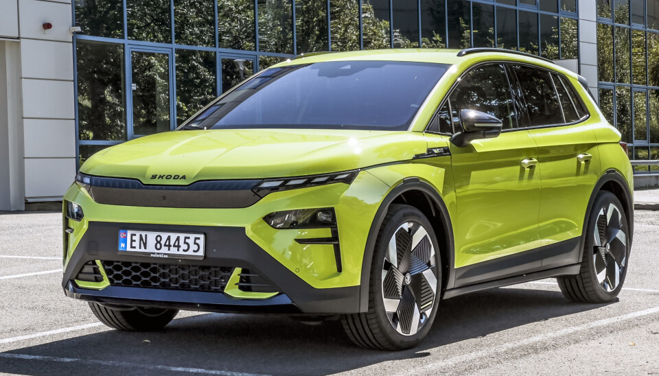 Skodas oppgraderte Enyaq lå lenge an til å bli juli-vinner, men tapte mot Tesla Model Y i månedens siste uke.