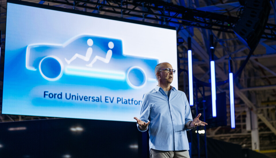 Doug Field, sjef for elbiler, digitale løsninger og design i Ford Motor Company, forteller om Ford sine planer om å designe og produsere banebrytende elektriske biler.