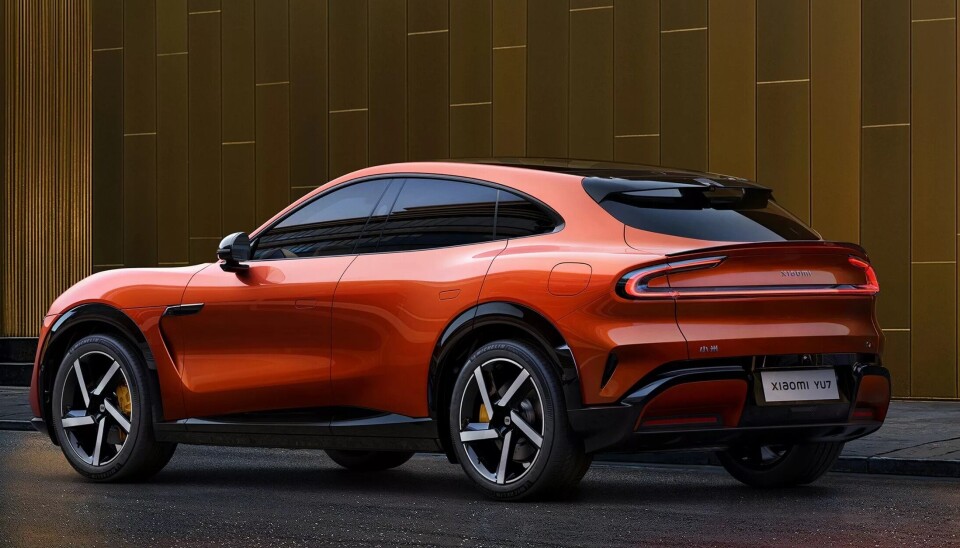MED FERRARI-STUK: Xiaomi YU7 er den andre bilmodellen fra teknologikjempen Xiaomi, som i Kina har gjort det konkurrenten Apple renonserte på å gjøre etter milliardinvesteringer.
