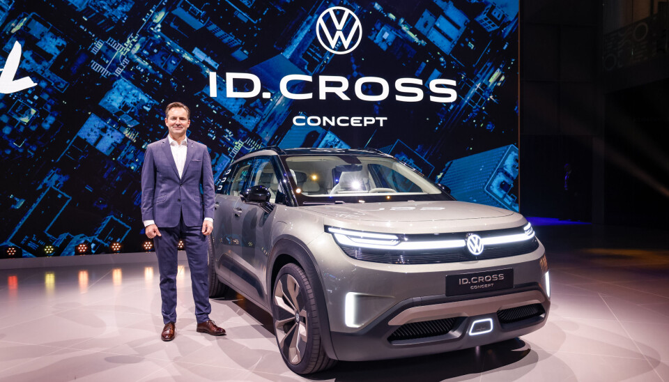 VW merkesjef Thomas Schäfer presenterer ID. CROSS Concept.