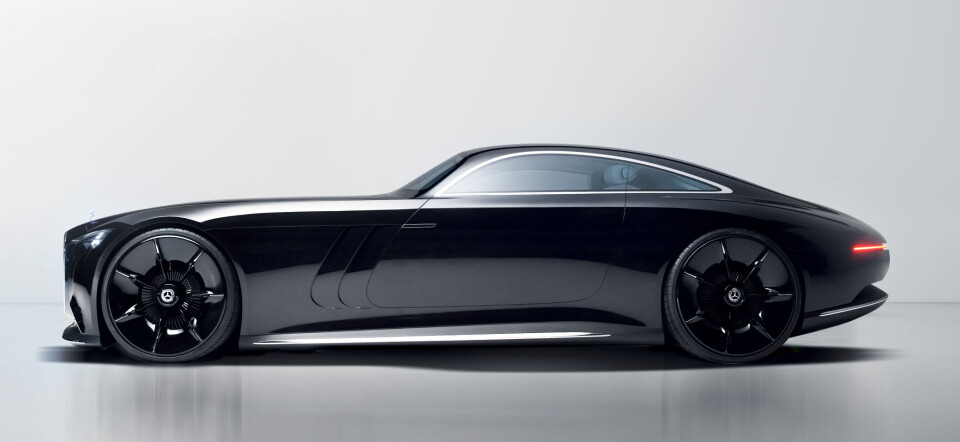 I følge designsjefen selv, Gorden Wagener, er bilen inspirert av «The golden era of Automobile design» - med andre ord - 30-tallet, la han til.