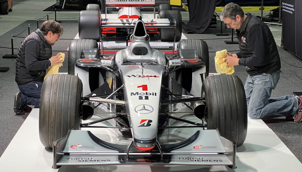 Med denne bilen kjørte Mika Häkkinen inn til Formel-1 seier i 1999-sesongen.