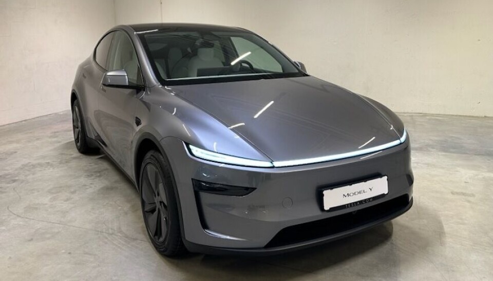 Tesla lanserer ny Model Y og kutter priser i Norge