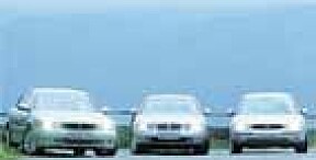 Jaguar X-Type 2.5 Sport møter Ford Mondeo 2.5 V6 Ghia og Rover 75 2.5 Connoisseur
