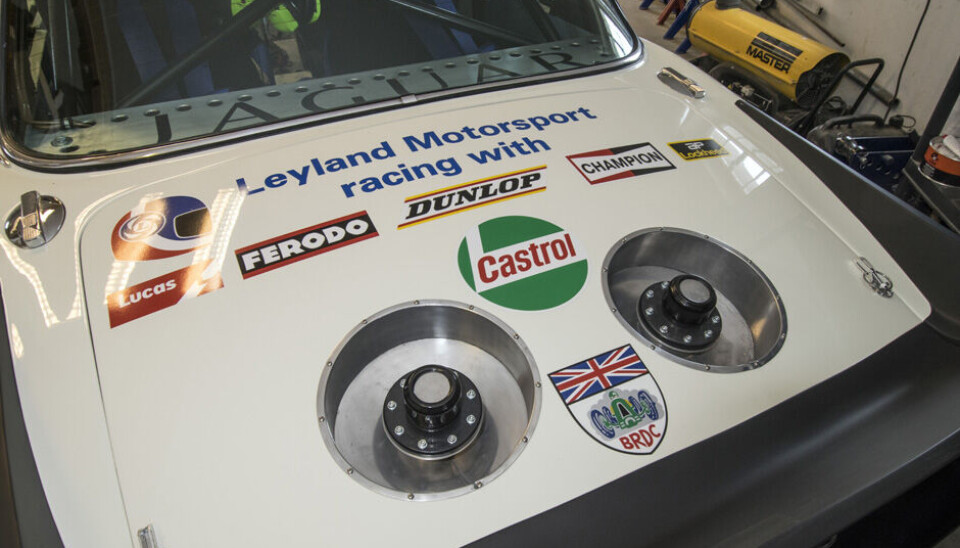 Dani fra Toten og hans Jaguar XJC V12 Broadspeed. (Foto: Øivind Skar)