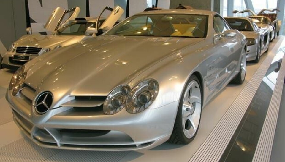 MuseumsbesøkFra Mercedes-Benz museets spesielle Superbil-utstilling nå i sommer. Her er Vision SLR fra 1999, den som senere ble McLaren SLR.