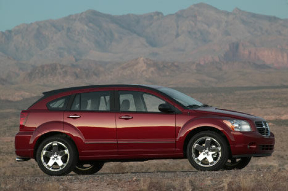 Nye Dodge Caliber skal ved lansering i Norge bli det endelige beviset på at amerikanske biler ikke bare er 'dollarglis' Nye Dodge Caliber skal ved lansering i Norge bli det endelige beviset på at amerikanske biler ikke bare er 'dollarglis'