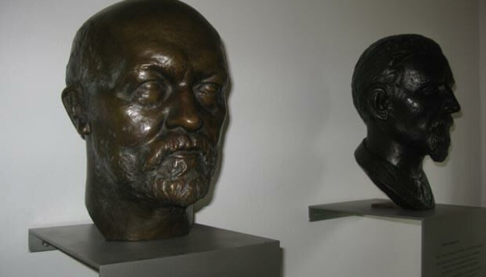 MuseumsbesøkGottlieb Daimler og Wilhelm Maybach våker fremdeles over sitt første verksted. MuseumsbesøkGottlieb Daimler og Wilhelm Maybach våker fremdeles over sitt første verksted.
