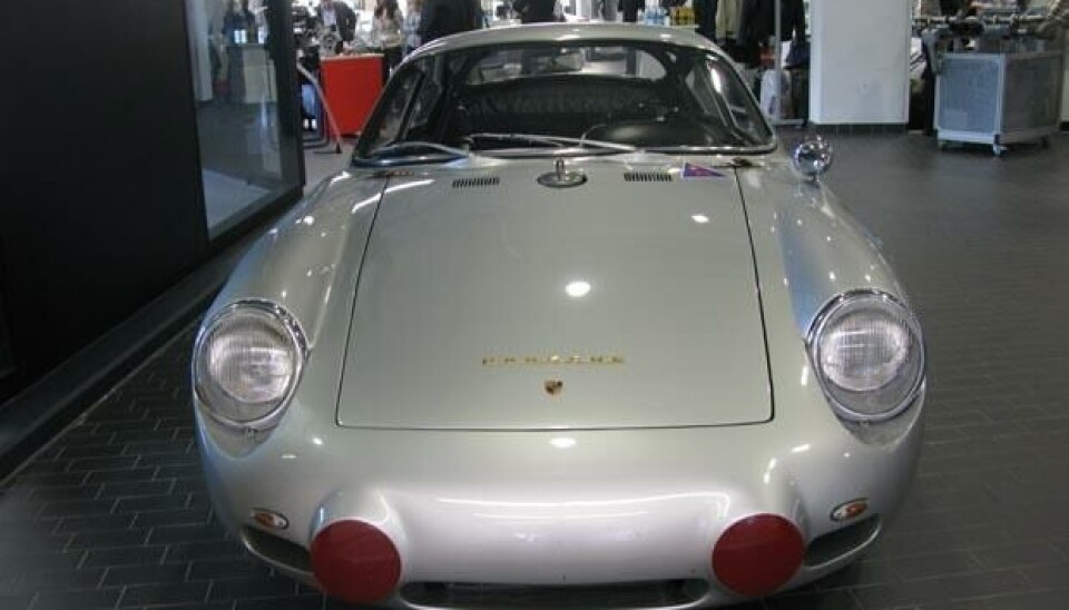 Porsche MuseumGlimt fra restaureringsverkstedet på Porsche-museetFoto: Jon Winding-Sørensen Porsche MuseumGlimt fra restaureringsverkstedet på Porsche-museetFoto: Jon Winding-Sørensen