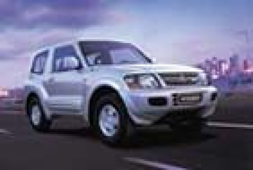 Mitsubishi Pajero Intense