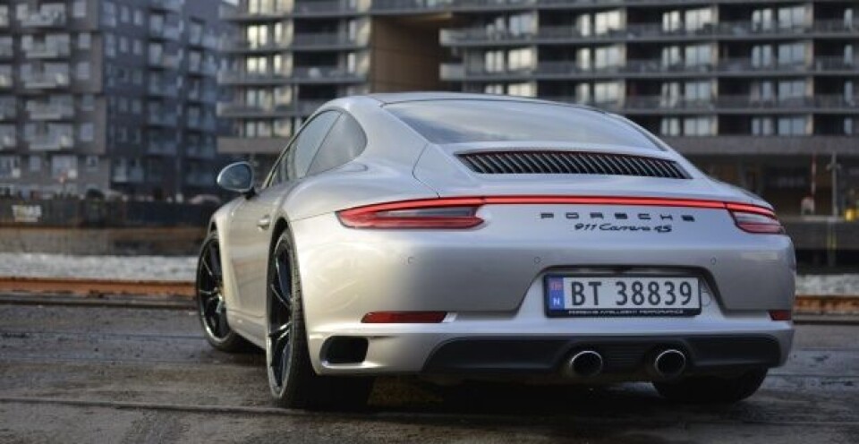Ingen hybrid for 911
