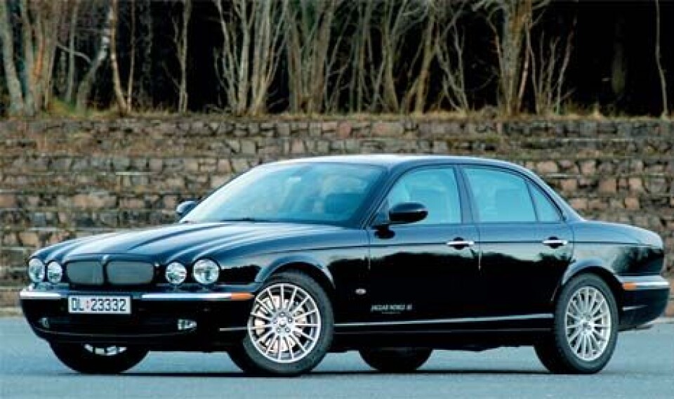 Jaguar XJ Jaguar XJ