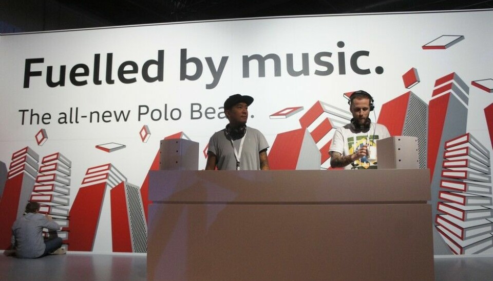 Verdenspremiere for Polo VINår man skal lansere en bil som drives av musikk er det i hvert fall ikke vanskelig å finne DJs i Berlin. - Foto: Jon Winding-Sørensen