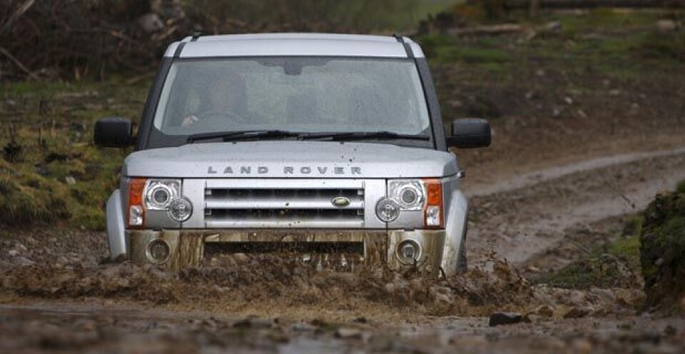 Volvo Norge kutter Land Rover