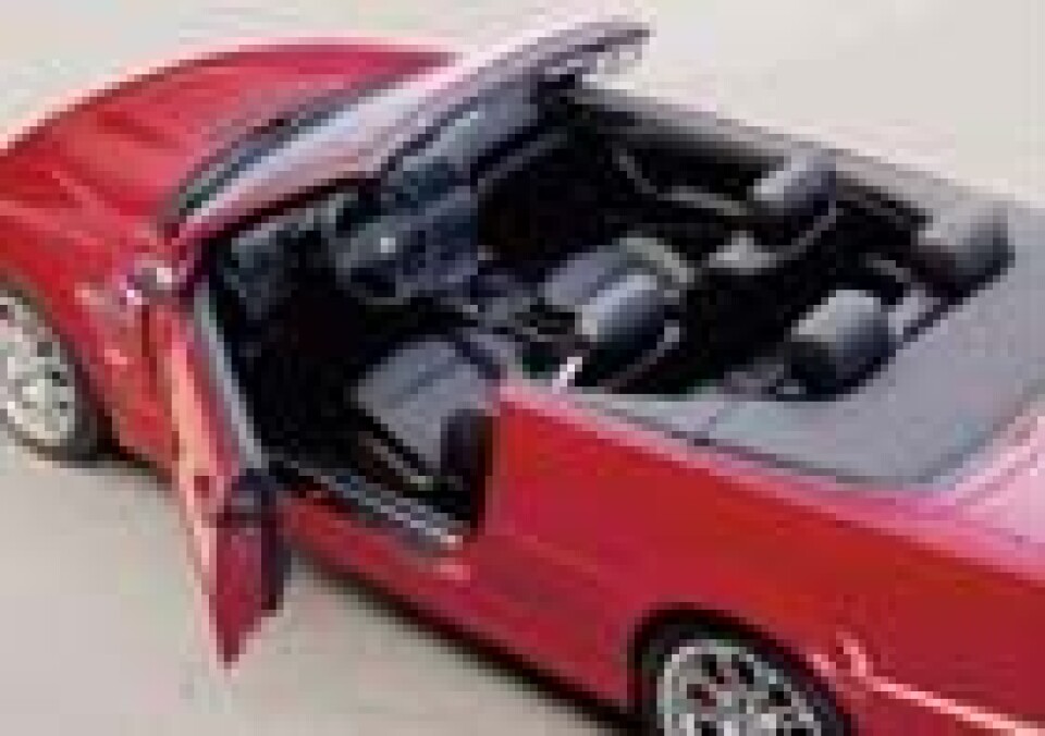 De første bilder av BMW M3 Cabrio