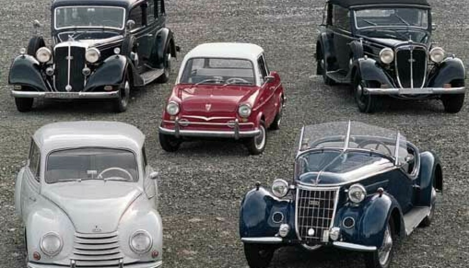 Horch 830 BL (1938), DKW3=6 F91 (1953), NSU Prinz 30 (1959), Wanderer W25K (1937), Audi Front 225 (1936) (fra venstre til høyre).