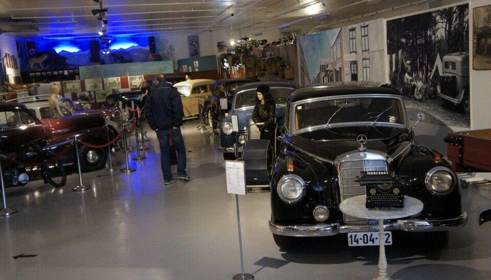 Z MuseumMercedes-avdelingen er omfattende, en 180, en 300 Adenauer, en 170 V alle fra 50-årene. (Foto: Jon Winding-Sørensen) Z MuseumMercedes-avdelingen er omfattende, en 180, en 300 Adenauer, en 170 V alle fra 50-årene. (Foto: Jon Winding-Sørensen)