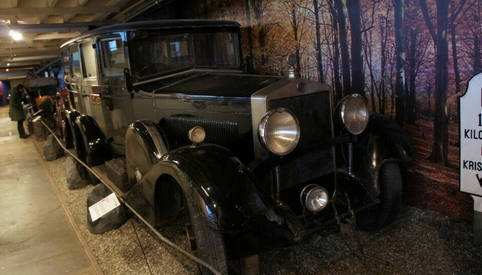 Norsk Kjøretøyhistorisk MuseumClarin Mustad, ingeniør, jobbet mye i Frankrike, var svært opptatt av biler, og bygget blant annet denne sekshjuls luksusbilen. Chassis bygget i Oslo, og med norsk karosseri.
