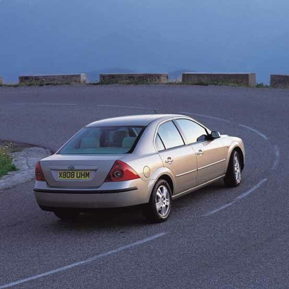 Ford Mondeo sedan