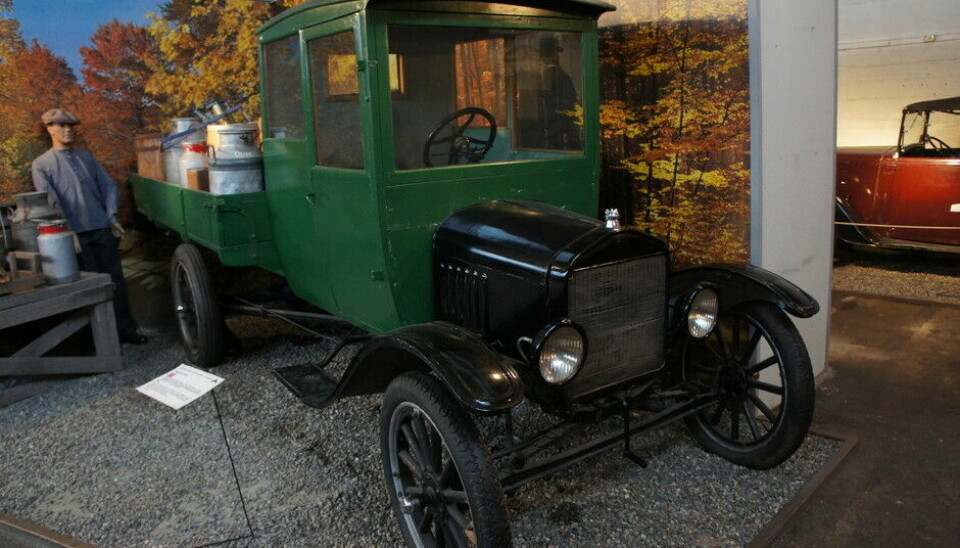 Norsk Kjøretøyhistorisk MuseumDa T-Forden ble lastebil ble den døpt om til TT (Audi  finn på noe mer originalt!!). Denne har (som regelen var) en norskbygd hytte og stammer fra 1923.