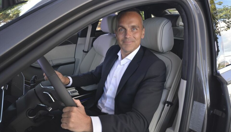 Audi-sjef Harald Edvardsen-Eibak sittende bak rattet i det nye flaggskipet A8.Foto: Odd Erik Skavold Lystad