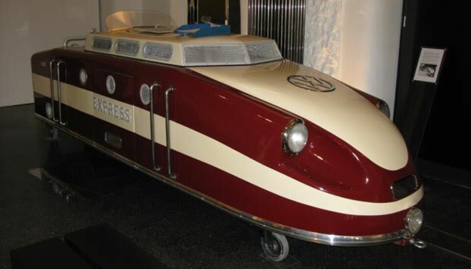 Protyp-museet i HamburgFuturistiske Lokomotivet fra et Porsche/VW-inspirert tivolitog fra 1954. Museet har to av disse.$Foto: Jon Winding-Sørensen