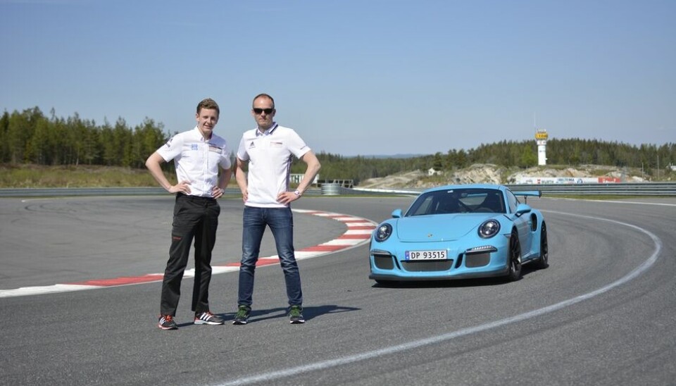 Porsche 911 GT3 RS - på bane og veiDennis Olsen (t.v.) og Roar Lindland kjører Porsche i internasjonale racingserier.