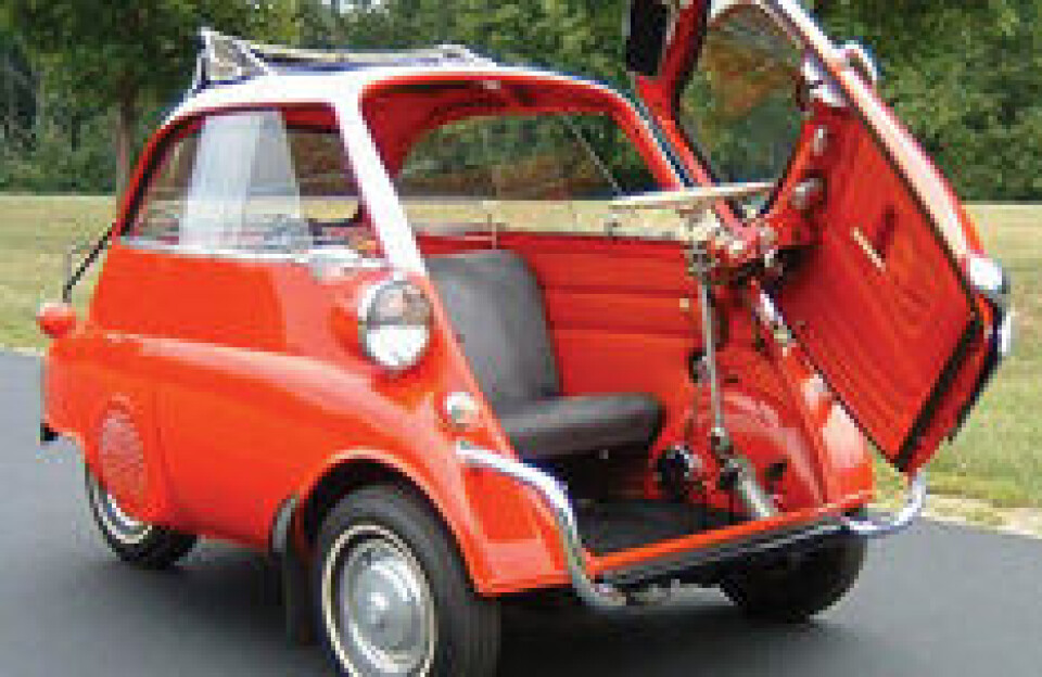 BMW bekrefter minibil