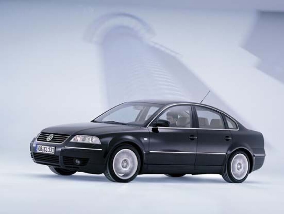 VW Passat W8