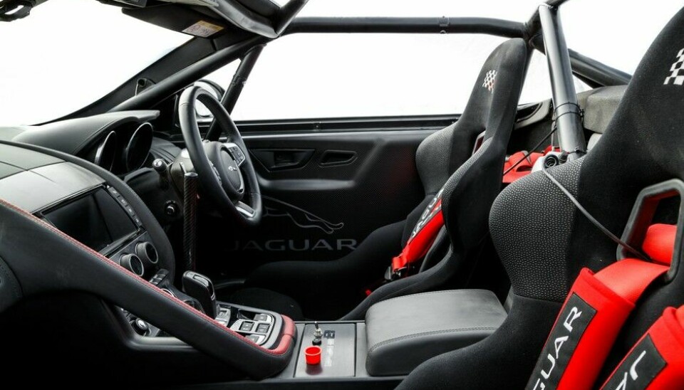 Jaguar F-Type rally