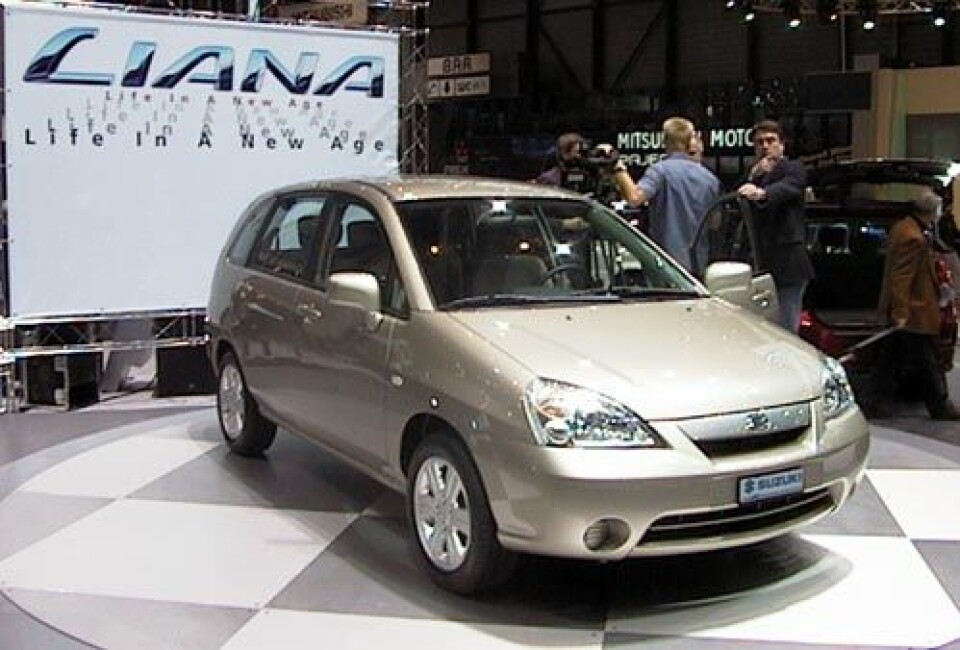 Suzuki Liana