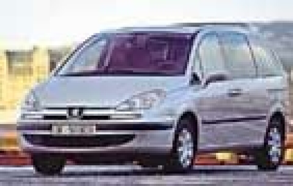 Peugeot 807: Familieskip