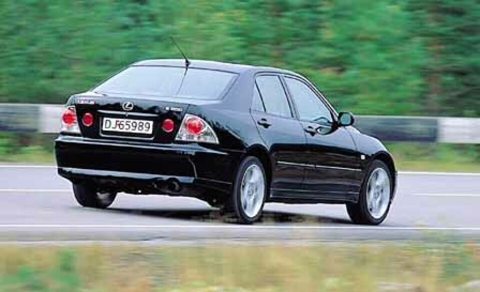 Bil har testet Lexus IS 200Bil har testet Lexus IS 200 Bil har testet Lexus IS 200Bil har testet Lexus IS 200