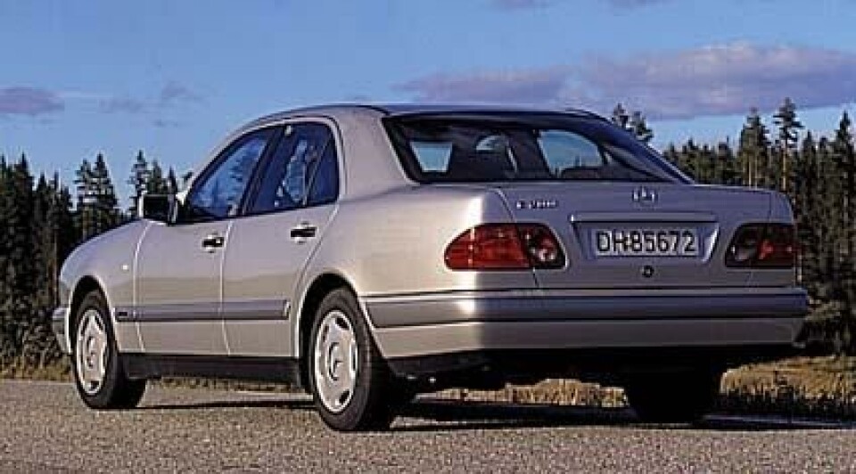 Bil har testet Mercedes-Benz E-KlasseBil har testet Mercedes-Benz E-Klasse Bil har testet Mercedes-Benz E-KlasseBil har testet Mercedes-Benz E-Klasse