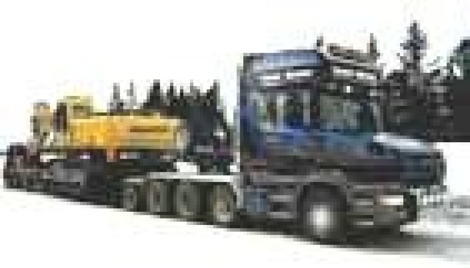 Ruvende transport med ny Scania 164 snutebil