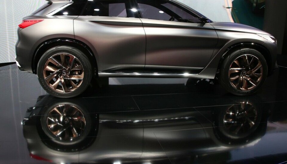 Infiniti QX Sport Inspiration i Paris