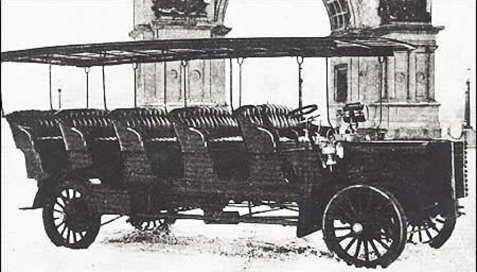 20 Passenger Bus 1904