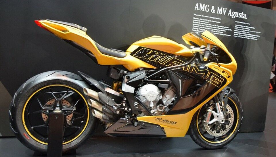 Tokyo Motor Show 2015AMG & MV AgustaFoto: Øivind Skar Tokyo Motor Show 2015AMG & MV AgustaFoto: Øivind Skar